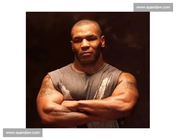 拳坛传奇泰森的崛起沉浮与他改变世界拳击格局的传奇人生 拳坛传奇泰森的崛起沉浮与他改变世界拳击格局的传奇人生